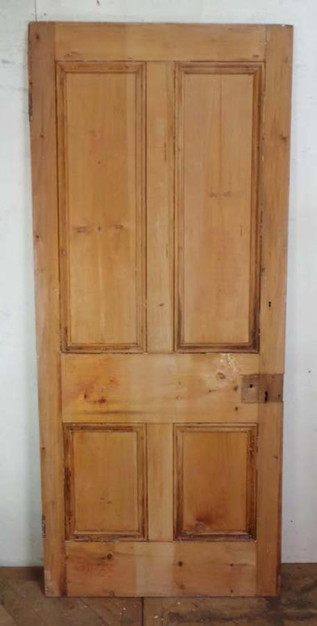 DB0402 A TRADITIONAL LARGE VICTORIAN PANELLED PINE DOOR