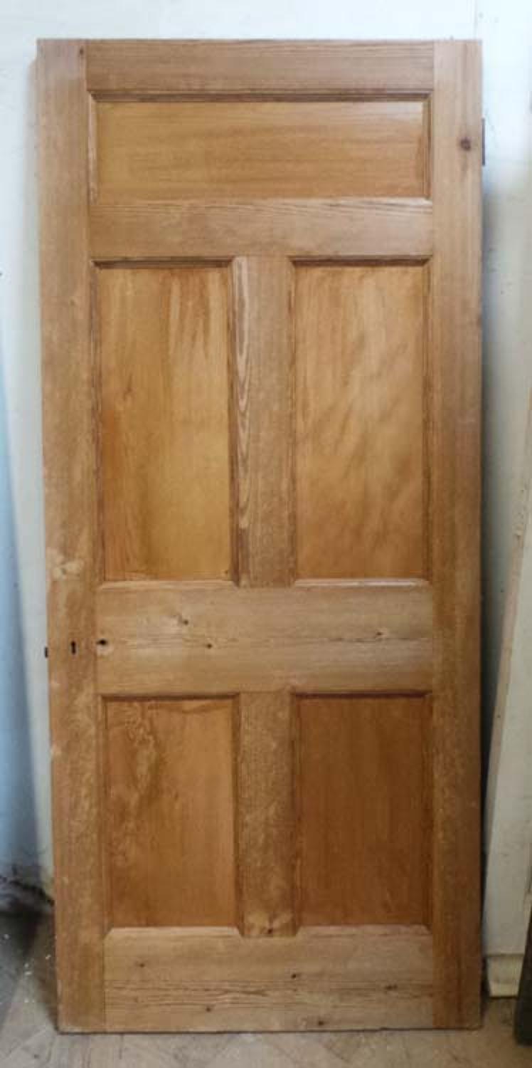 DB0478 A LOVELY VICTORIAN PINE PANELLED DOOR