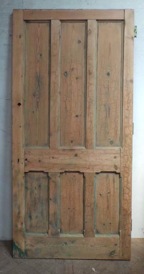 DB0571 HIGH VICTORIAN LARGE PANELLED PINE DOOR