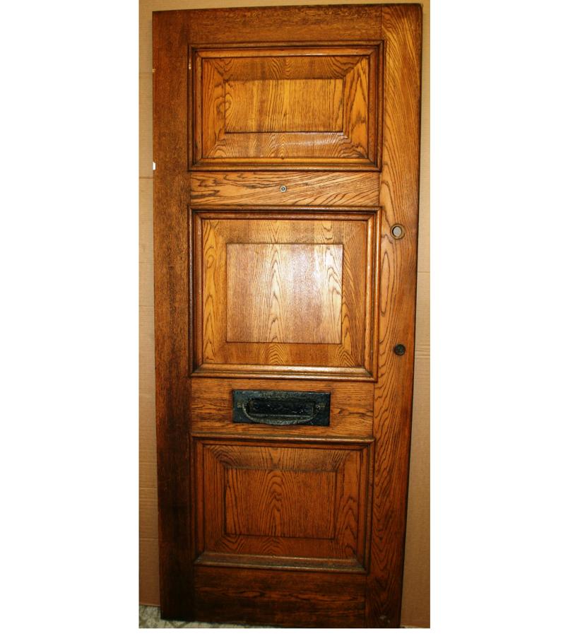 DE0720 An Oak, Georgian Style Front Door.