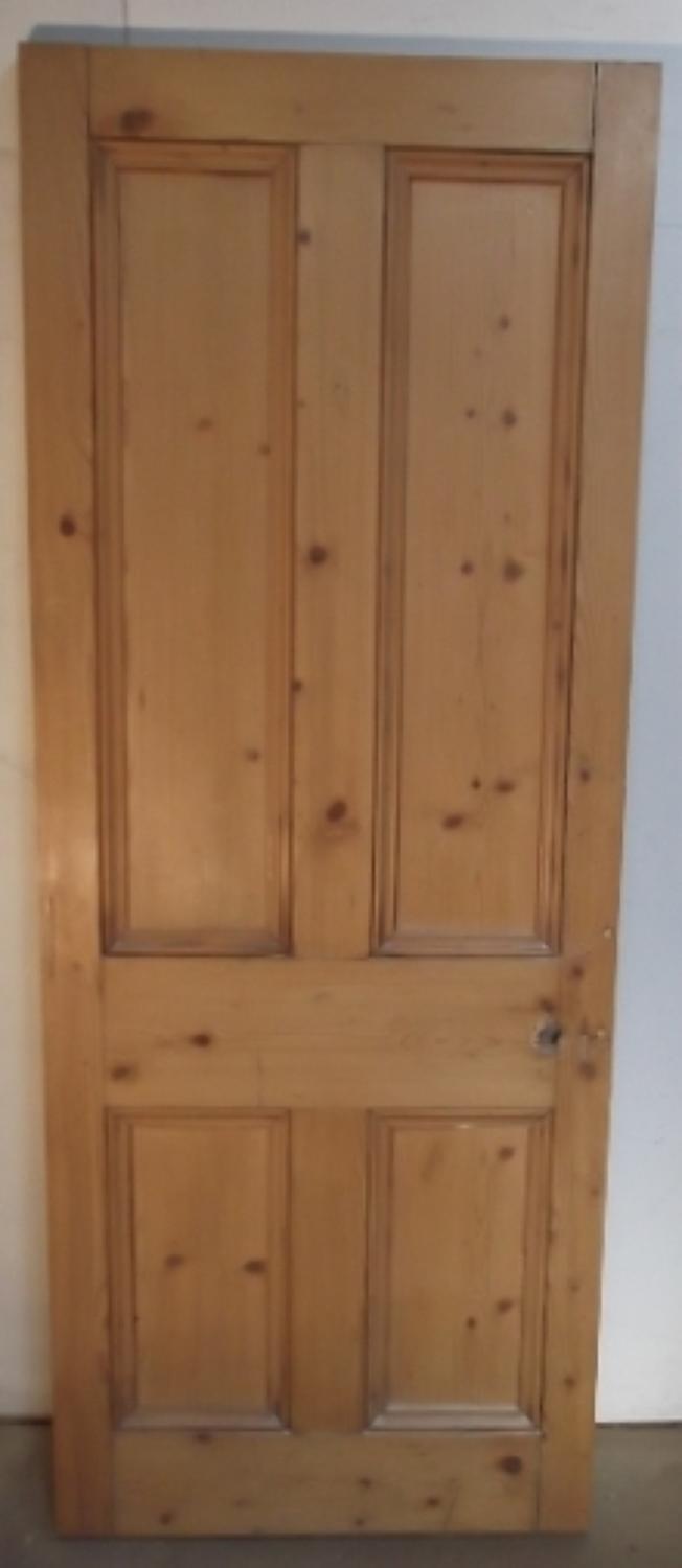 DI0355  A Solid Victorian Stripped Pine, 4 panel, internal door