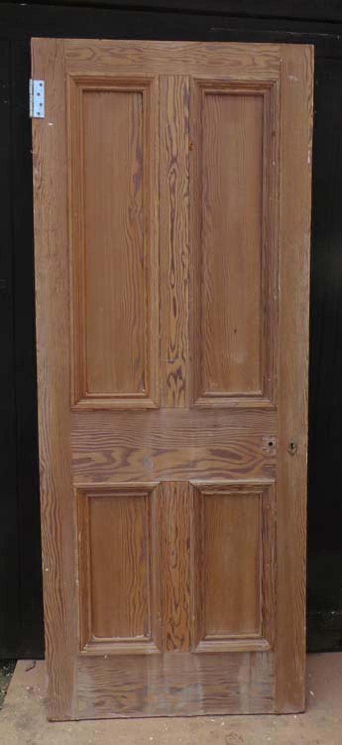 DI0526 LOVELY VICTORIAN PITCH PINE PANELLED DOOR