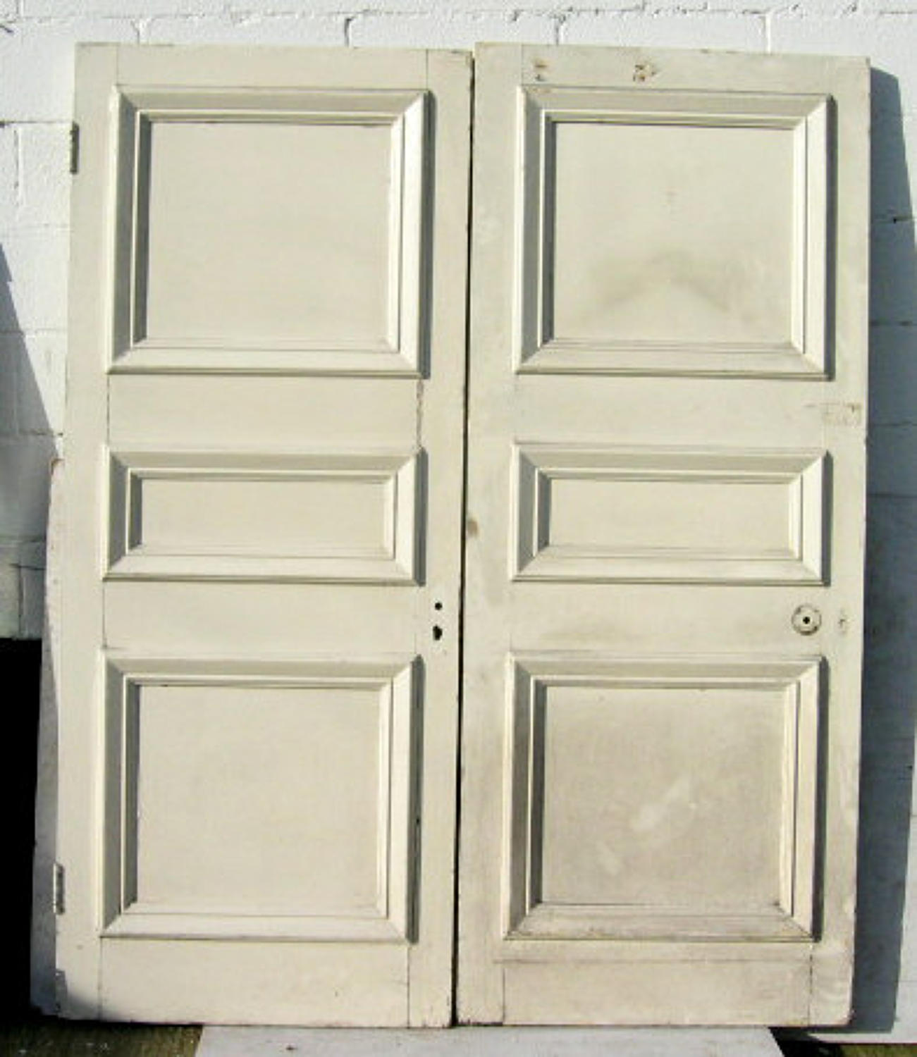 DP0020 PAIR OF LOVELY MID-LATE VICTORIAN PANELLED PINE DOORS