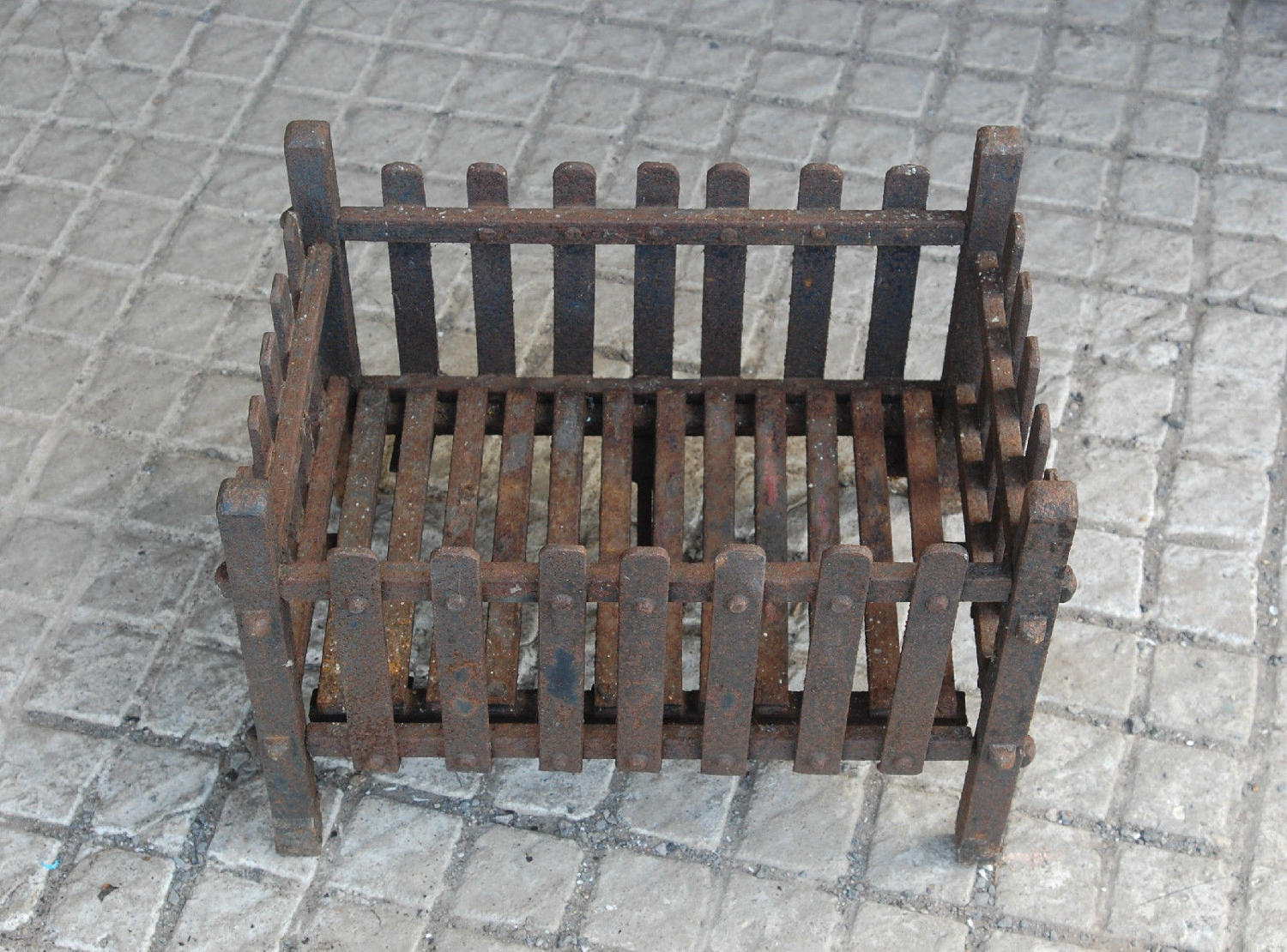 Reclaimed Cast Iron Fire Basket, Wrought Iron Fire Pit