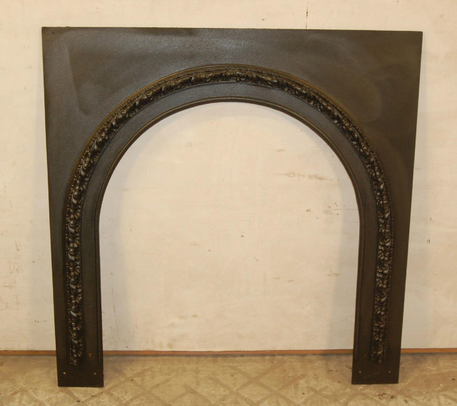FT0007 A Pretty Antique Arched Cast Iron Fire / Woodburner Trim
