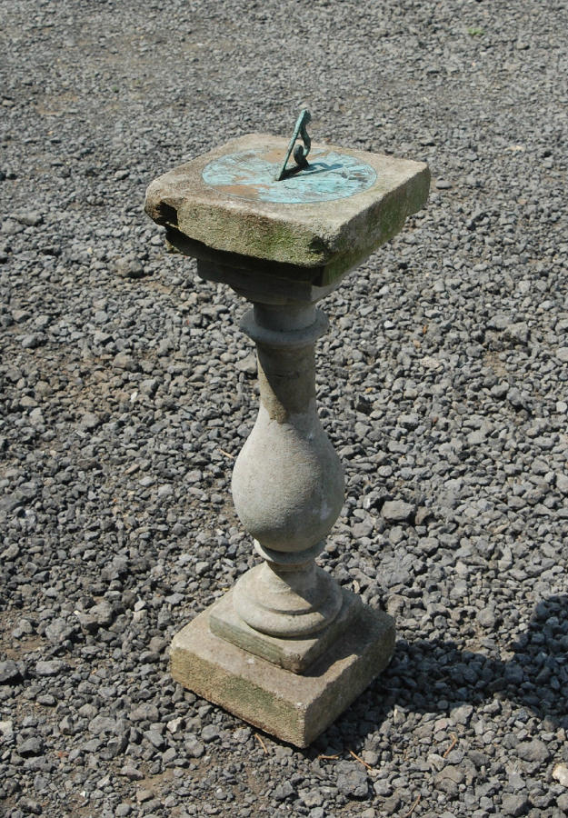 An Antique Garden Sundial with Pretty Face ref 716