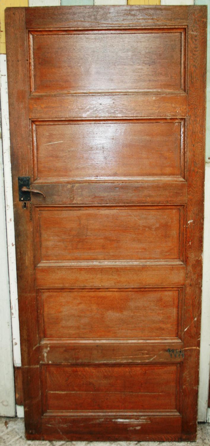 DI0655 An Edwardian, Arts & Crafts, Oak Door for internal use