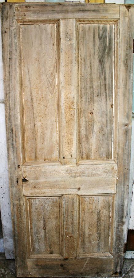 DB0276 A Victorian 4 Panelled Door with Decorative Mouldings
