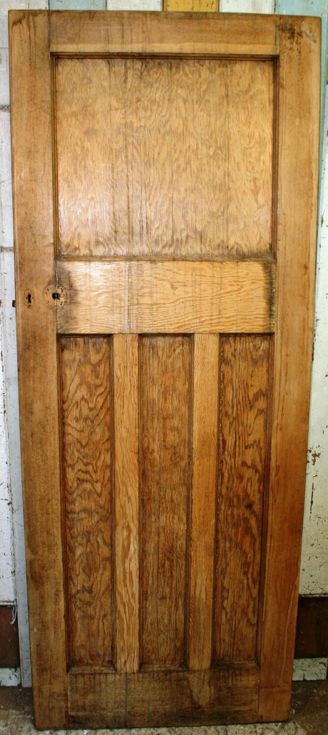 DI0663 An Edwardian Classic 1930's Art Deco Door in Pitch Pine