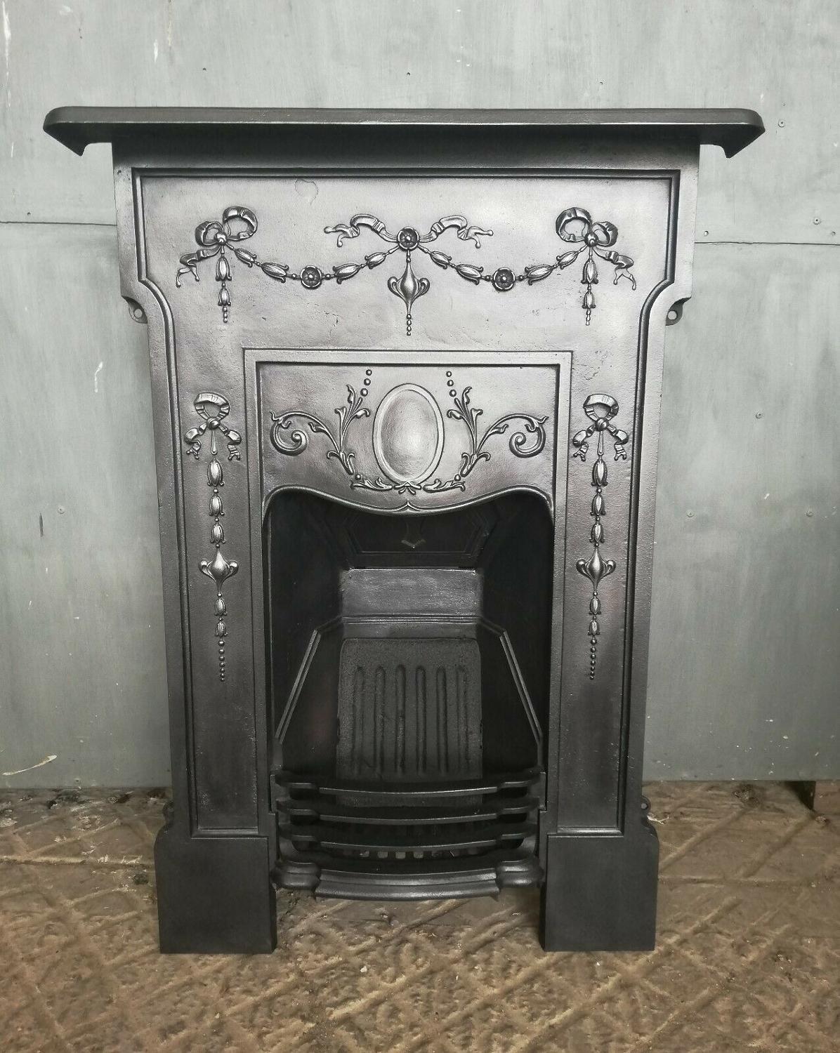 FC0056 AN ATTRACTIVE VICTORIAN CAST IRON COMBINATION BEDROOM FIRE