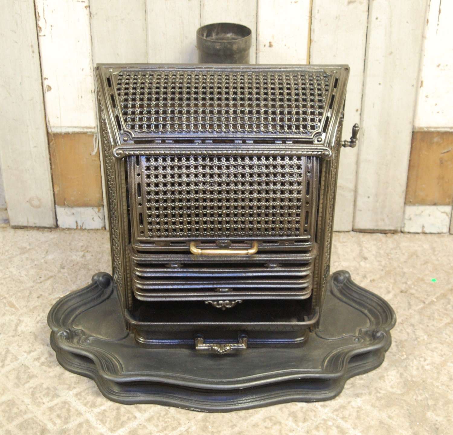 M1337 DECORATIVE FRENCH WOOD BURNING STOVE GARDEN USE OR INTERIOR?