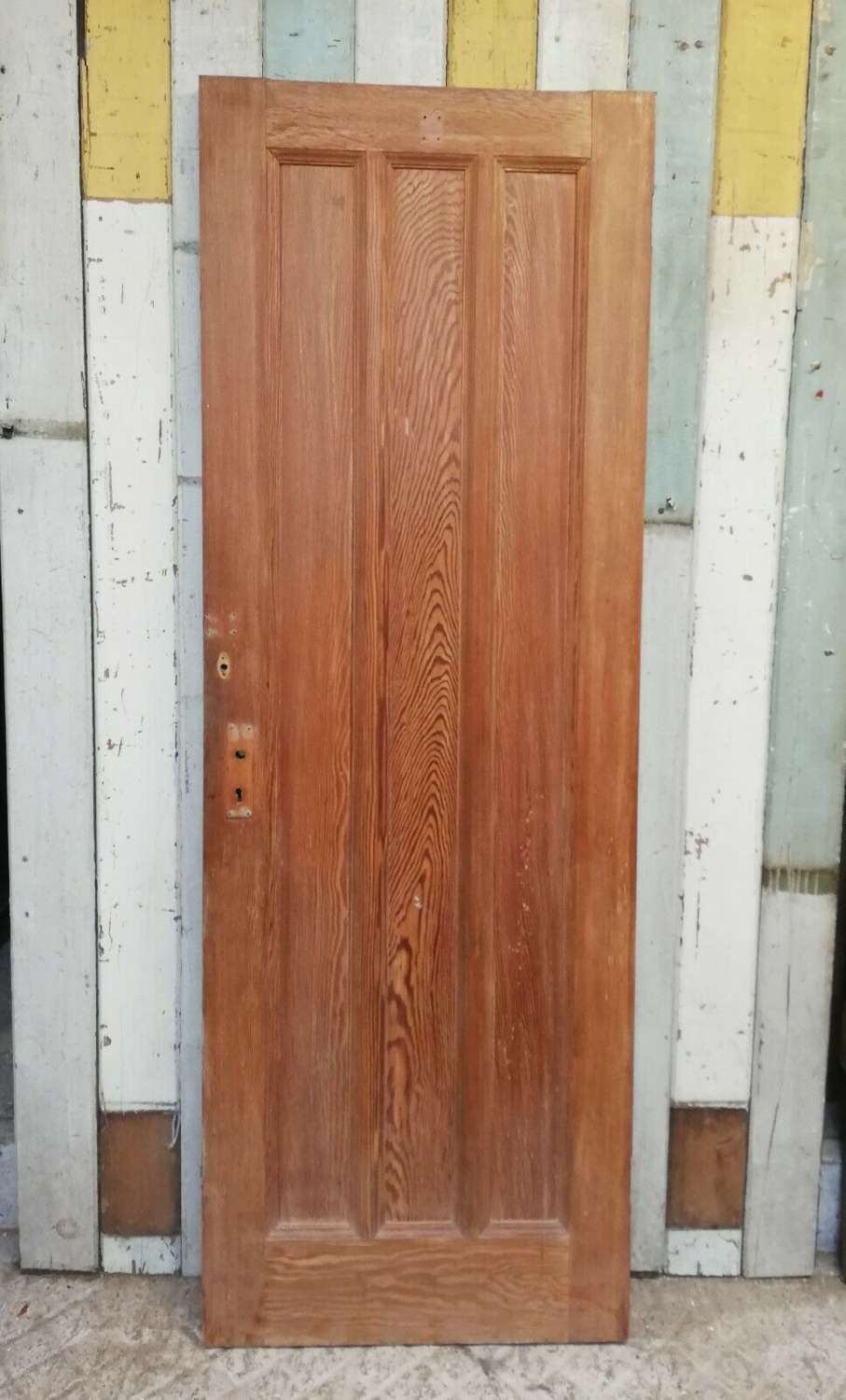 DI0701 A RECLAIMED PITCH PINE ARTS AND CRAFTS INTERNAL DOOR