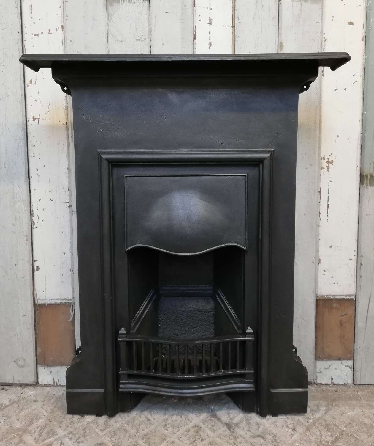 FC0073 A CLASSIC STYLE RECLAIMED CAST IRON COMBINATION FIRE C.1935
