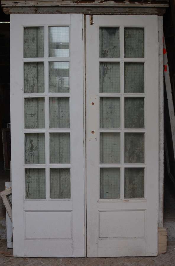 DP0292 A PAIR OF RECLAIMED EDWARDIAN PAINTED PINE GLAZED DOORS