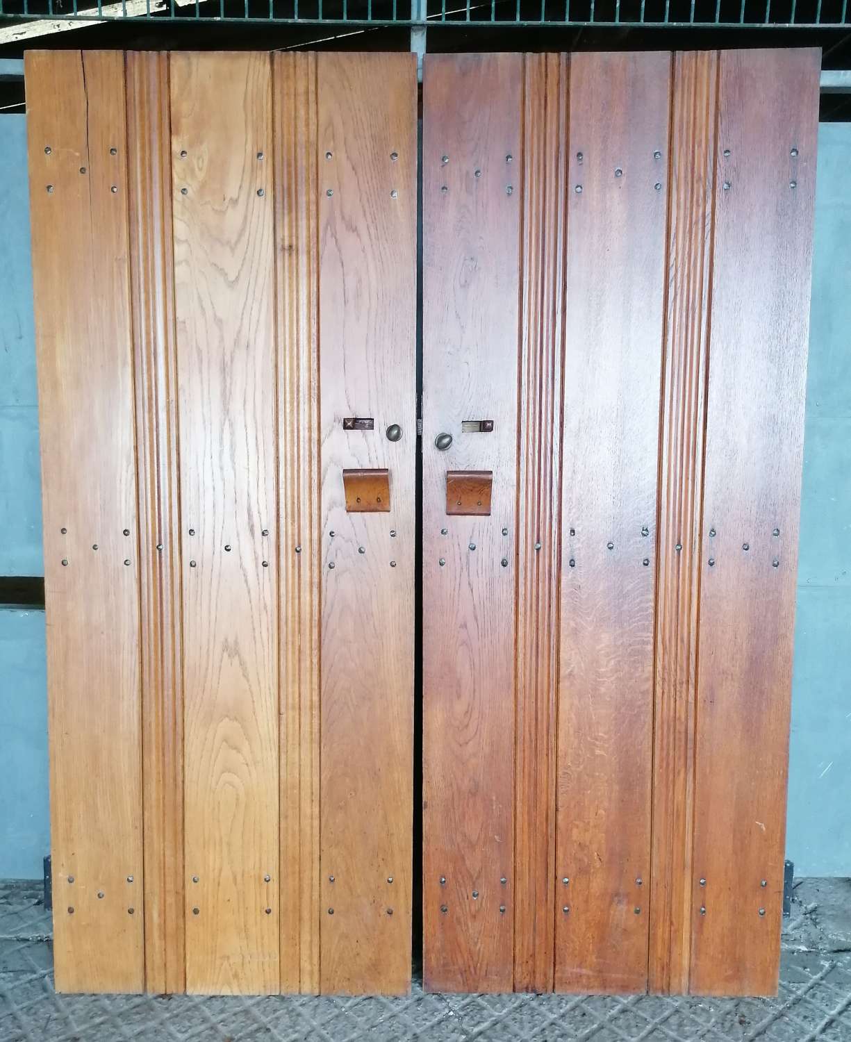DP0373 TWO TALL RECLAIMED OAK PLANK INTERNAL DOORS FOR USE AS A PAIR