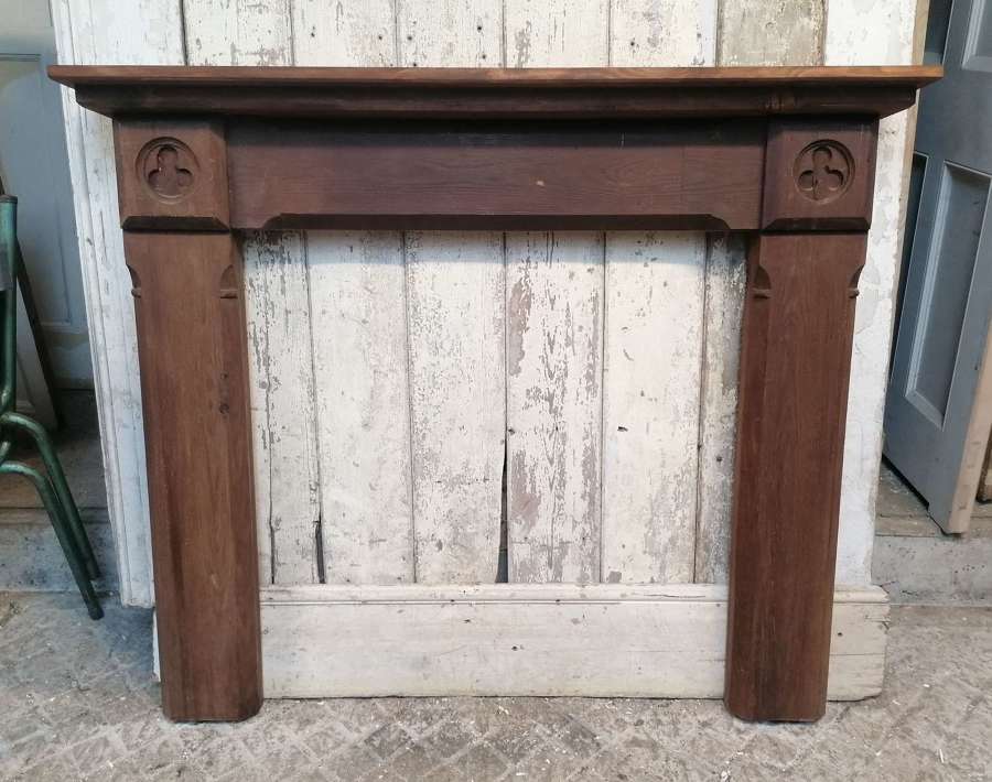 FS0197 A RECLAIMED PITCH PINE FIRE SURROUND WITH GOTHIC TREFOIL DETAIL