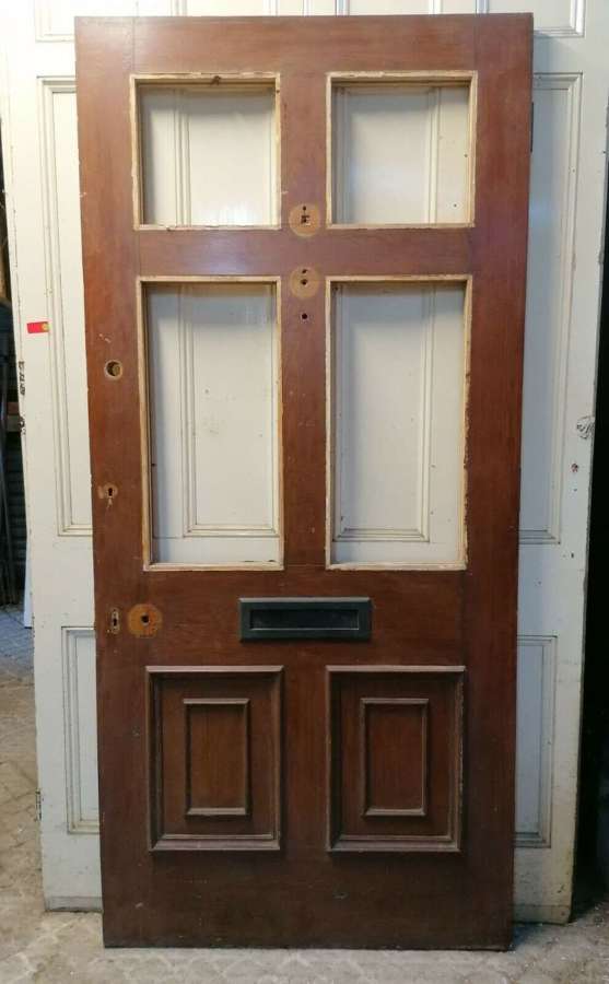 DI1047 A RECLAIMED INTERNAL PNE DOOR FOR GLAZING