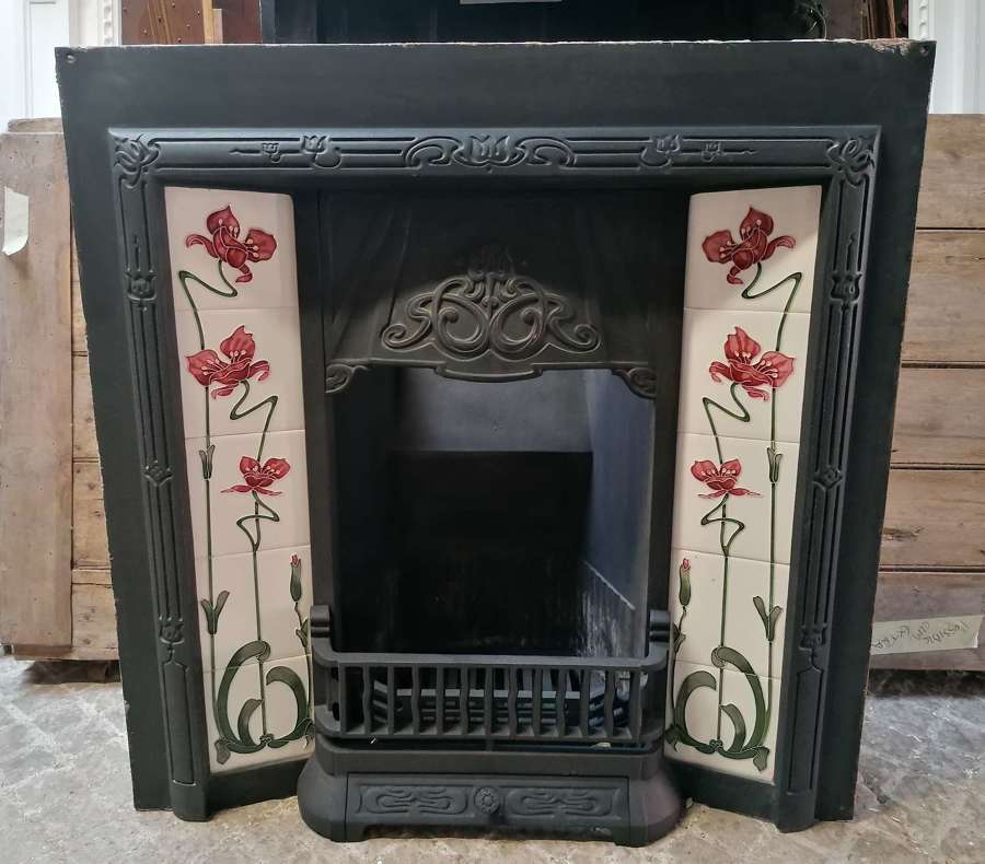 FI0062 ATTRACTIVE RECLAIMED REPRODUCTION TILED CAST IRON FIRE INSERT