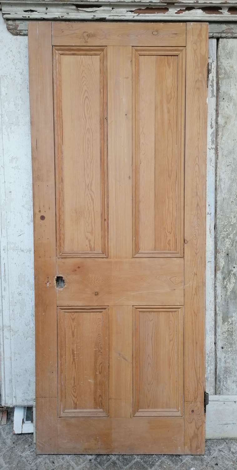 DI0789 A RECLAIMED VICTORIAN STRIPPED PINE INTERNAL DOOR