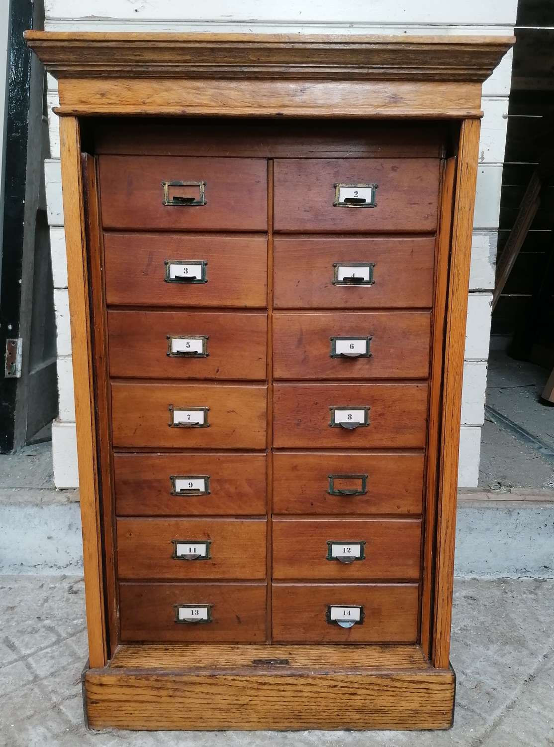 M1669 A VERY NICE RECLAIMED 1930's OAK 14 DRAWER STORAGE UNIT CABINET