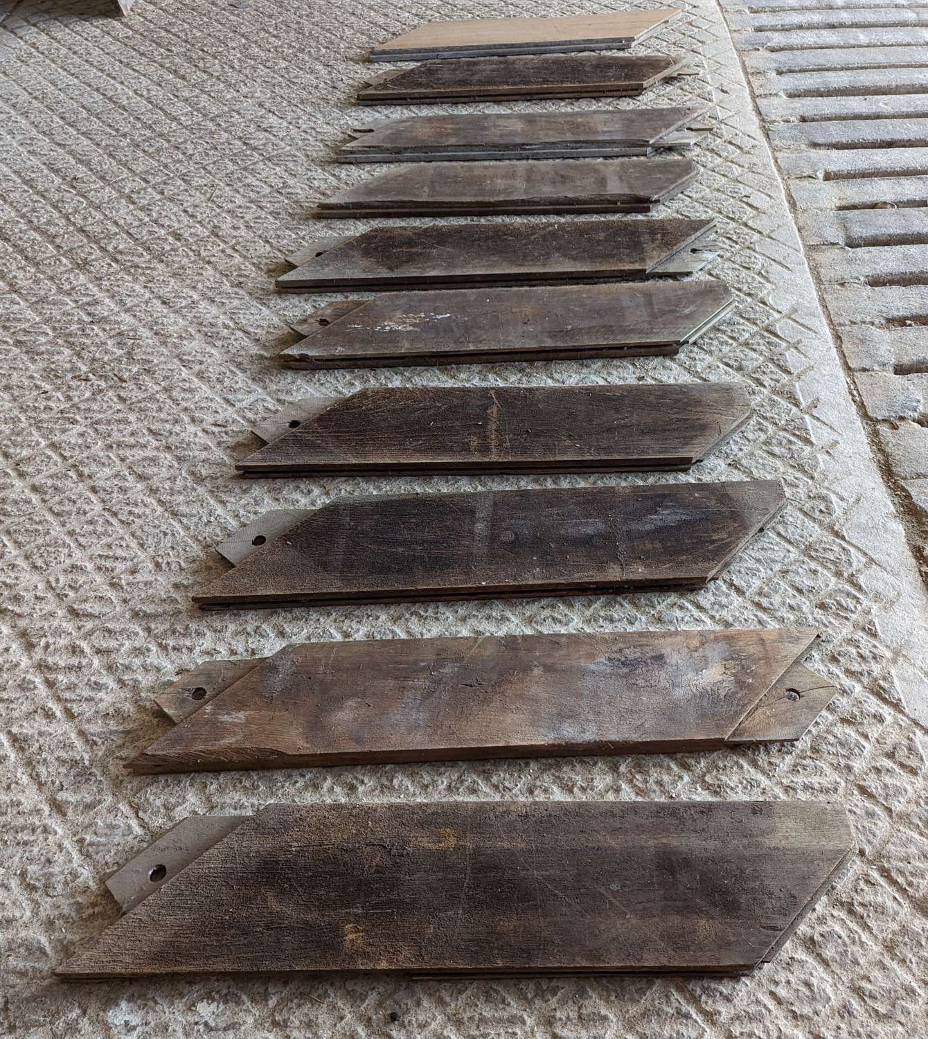M1749 TEN RECLAIMED SMALL OLD TEAK BOARDS FOR HOME / BOAT / YACHT