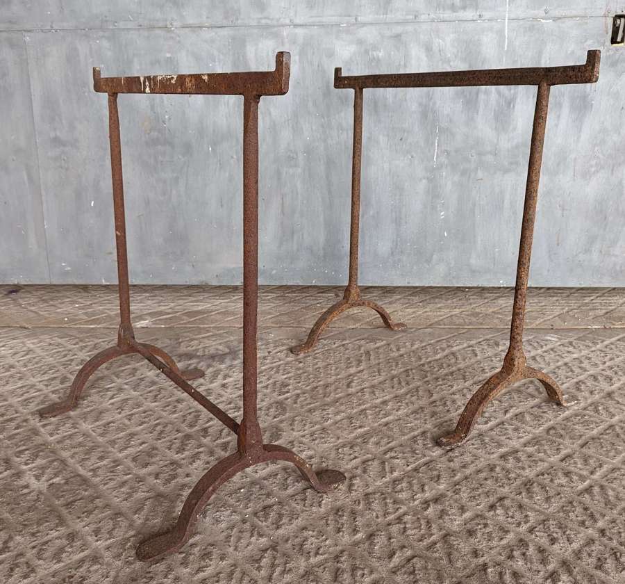 M1754 A PAIR OF ANTIQUE RECLAIMED WROUGHT IRON TRESTLE LEGS