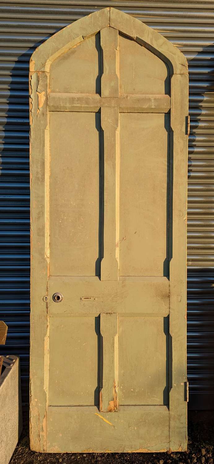 DB0748 RECLAIMED GOTHIC PAINTED PINE DOOR FOR INTERNAL OR EXTERNAL USE