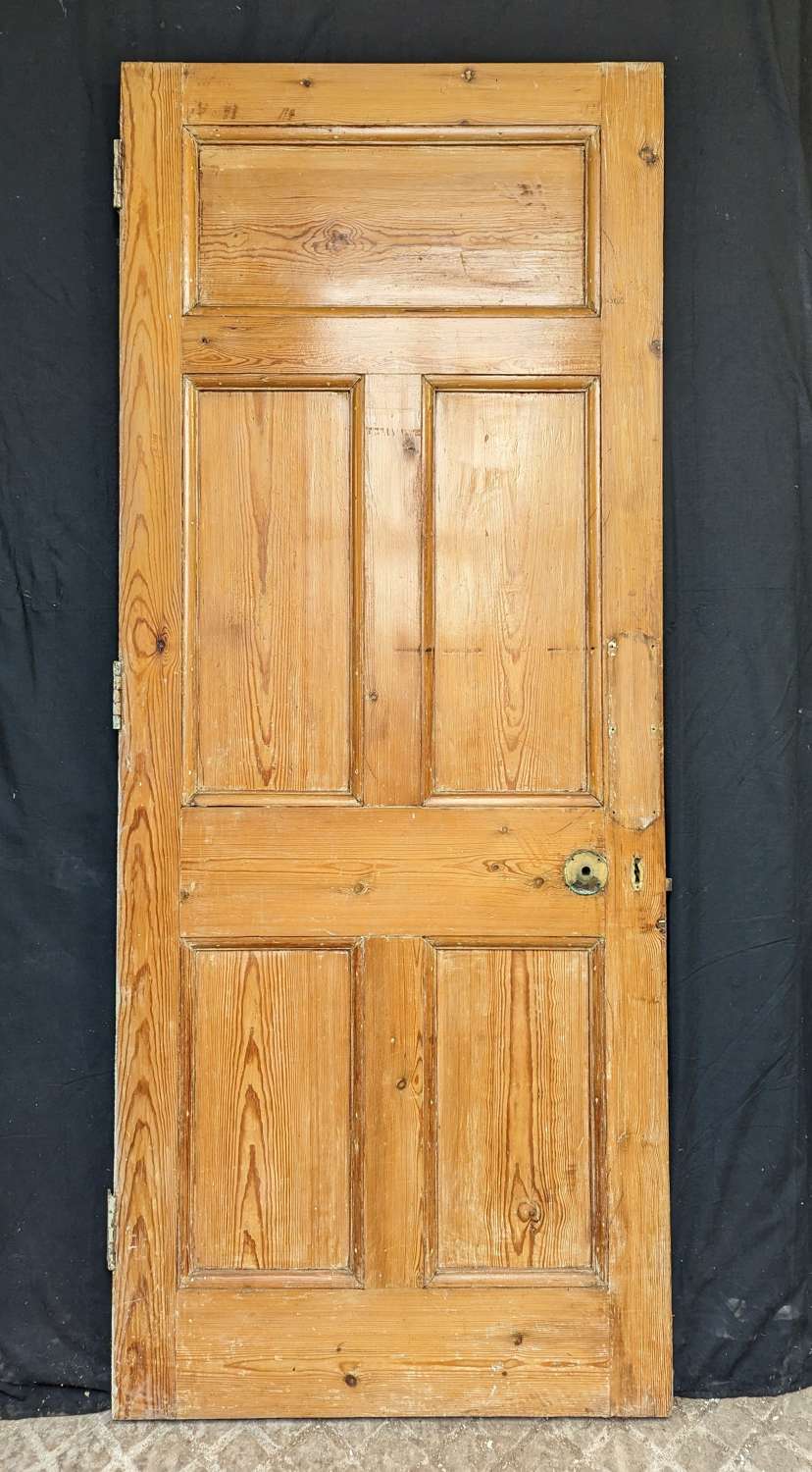 DI0819 A RECLAIMED 5 PANEL STRIPPED PINE INTERNAL DOOR