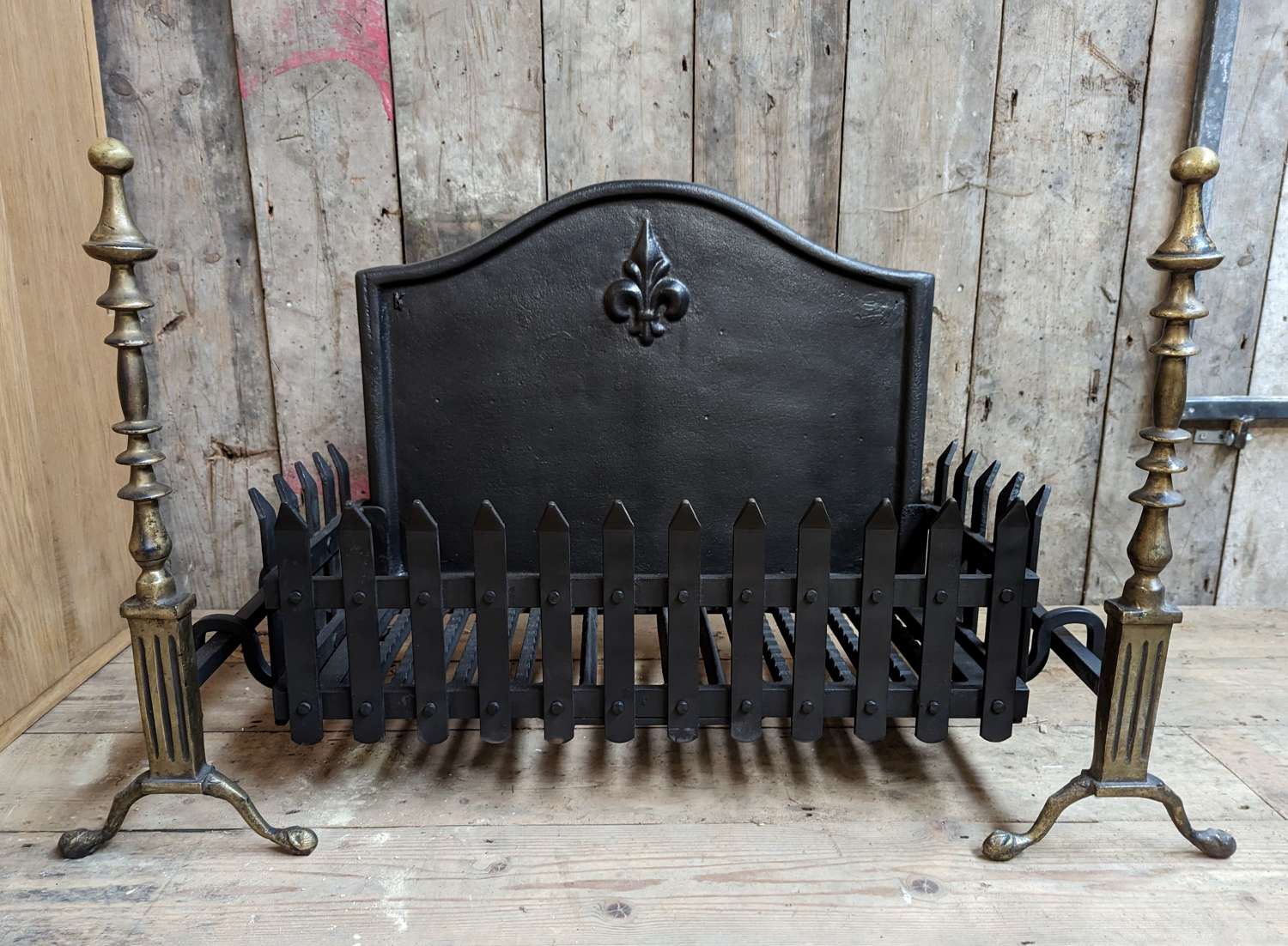 FB0110 A RECLAIMED CAST IRON FIRE BASKET WITH FIRE BACK AND FIRE DOGS