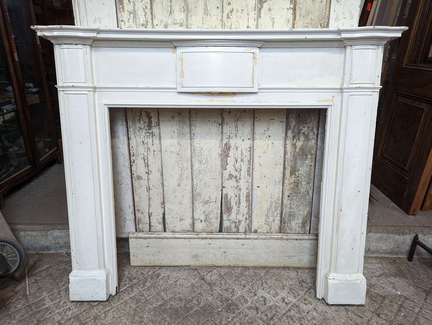 FS0256 A LARGE RECLAIMED EDWARDIAN PAINTED PINE FIRE SURROUND