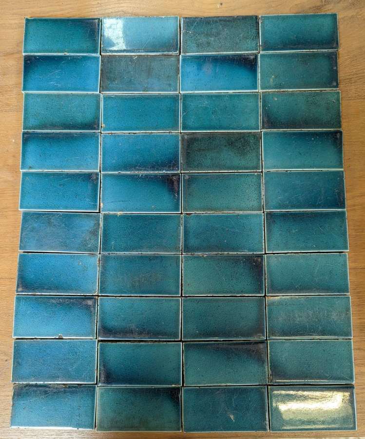 M1868 A SET OF 40 VERY NICE BLUE HEARTH TILES 0.25 SQM