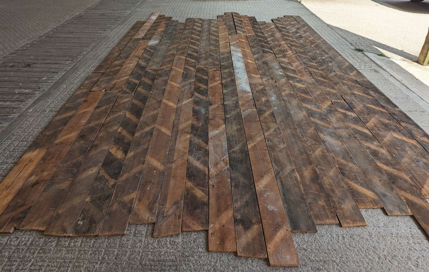 M1880 RECLAIMED VICTORIAN PINE ROOFBOARD - OVERLAY FLOORING / CLADDING