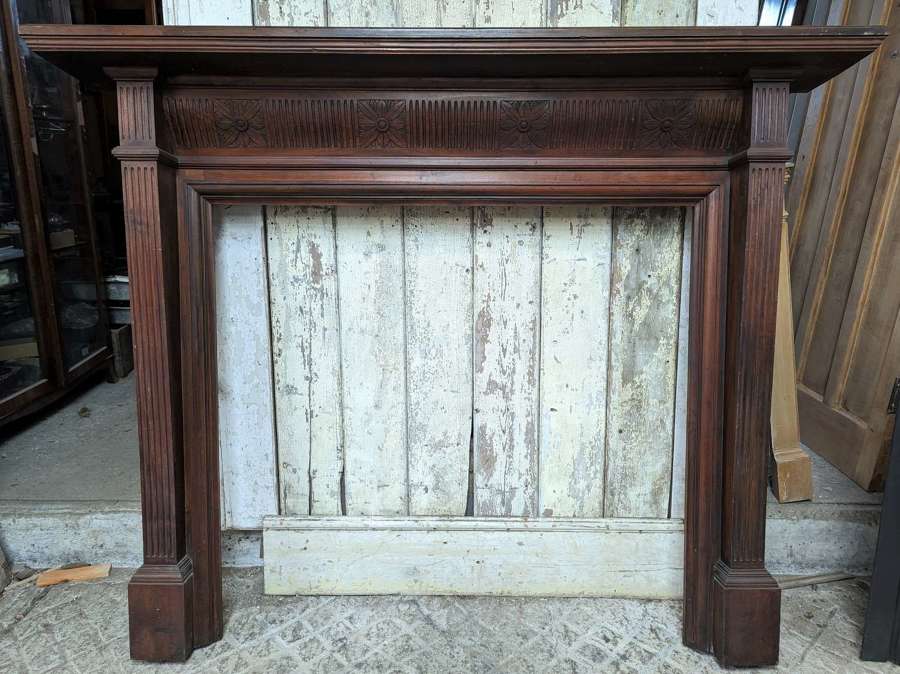 FS0274 A LARGE RECLAIMED EDWARDIAN HAND CARVED MAHOGANY FIRE SURROUND