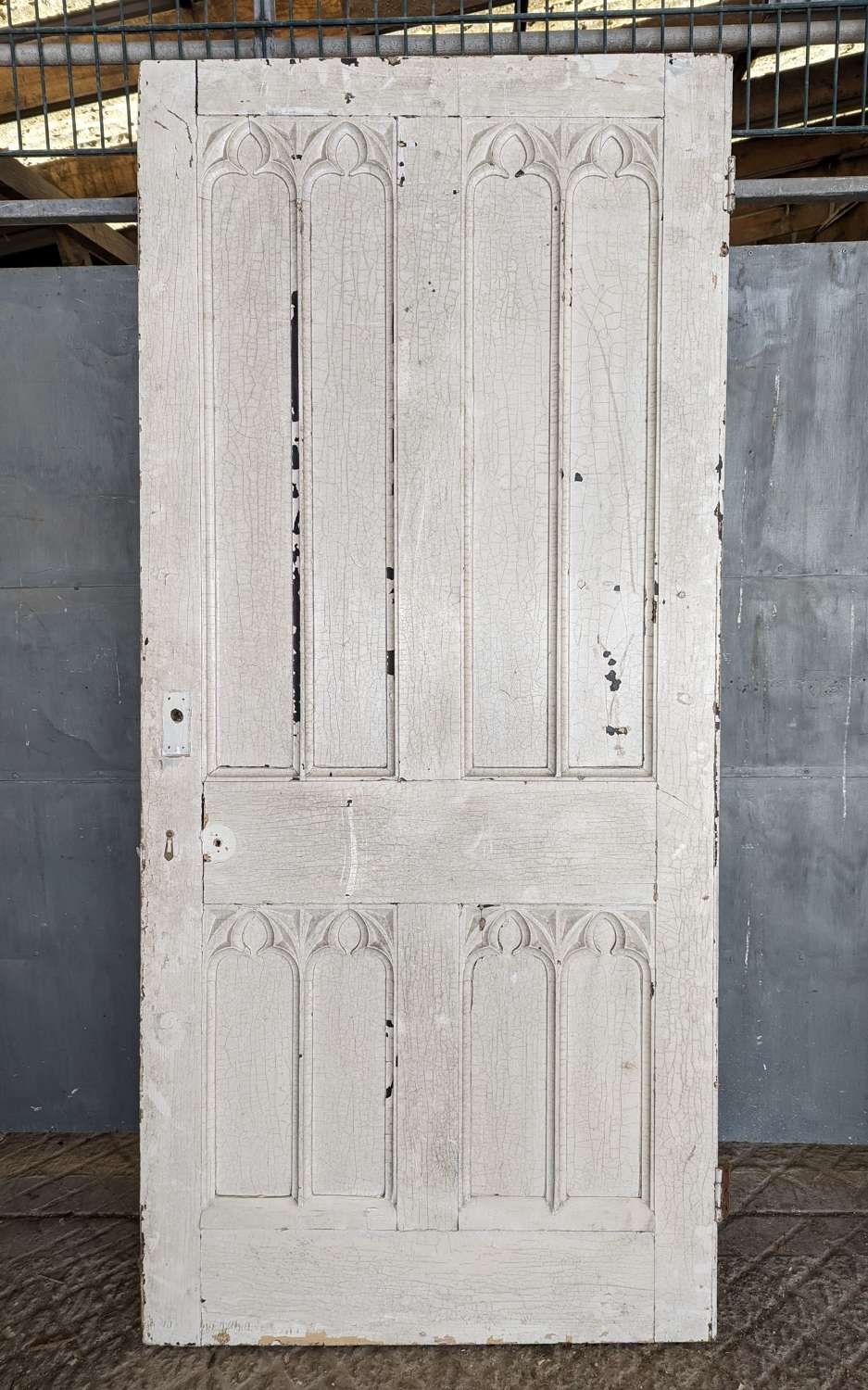 DB0757 A FINE QUALITY RECLAIMED HAND CARVED GOTHIC PINE DOOR