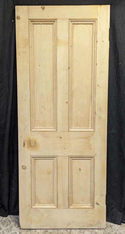 DI0909 A RECLAIMED STRIPPED PINE DOOR SUITABLE FOR INTERNAL USE
