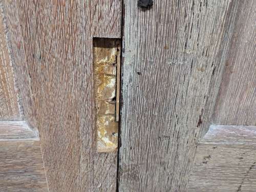 DP0498 PAIR OF RECLAIMED SOLID OAK 1 OVER 2 PANEL DOORS C.1910