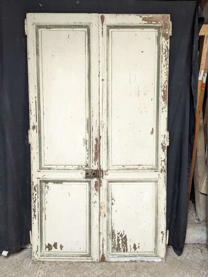 DP0493 PAIR OF RECLAIMED FRENCH OAK INTERNAL "CHATEAU" DOORS & FRAME