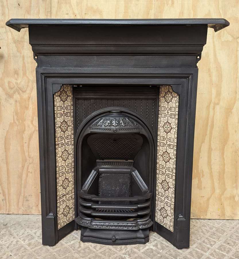 FC0208 A RECLAIMED CAST IRON VICTORIAN COMBINATION FIRE PRETTY TILES