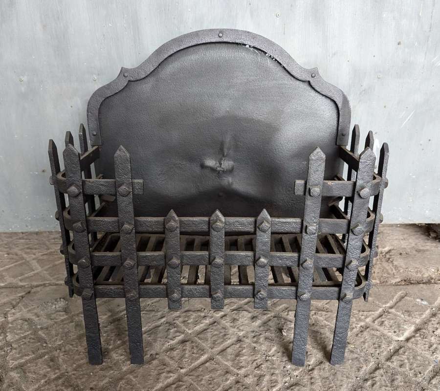 FB0165 A RECLAIMED CAST IRON AND STEEL FIRE BASKET