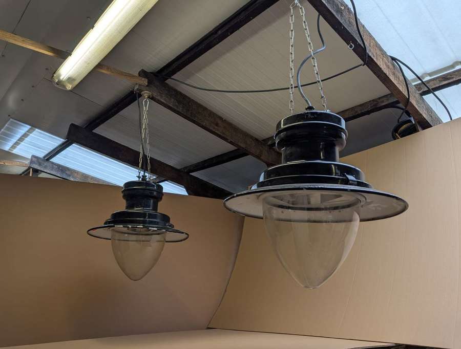 M2030 PAIR OF RECLAIMED ALUMINIUM & PERSPEX "WINDSOR" STREET LIGHTS