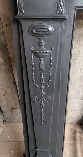 FS0406 A VERY LARGE ELEGANT RECLAIMED ANTIQUE CAST IRON FIRE SURROUND