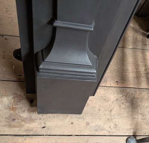 FS0406 A VERY LARGE ELEGANT RECLAIMED ANTIQUE CAST IRON FIRE SURROUND