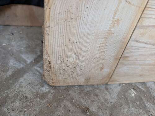 DI0988 A RECLAIMED 4 PANEL STRIPPED PINE INTERNAL DOOR