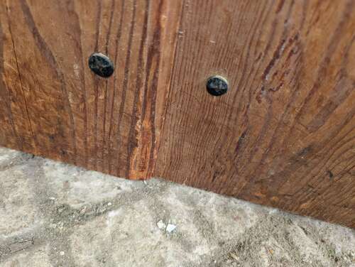 DI0996 A RECLAIMED PITCH PINE INTERNAL PLANK DOOR