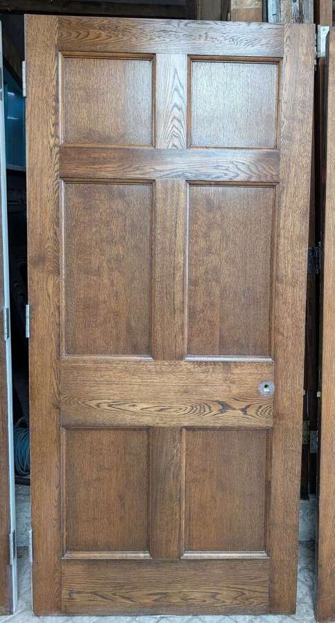 DI1004b A SUBSTANTIAL HANDSOME RECLAIMED 6 PANEL INTERNAL DOOR
