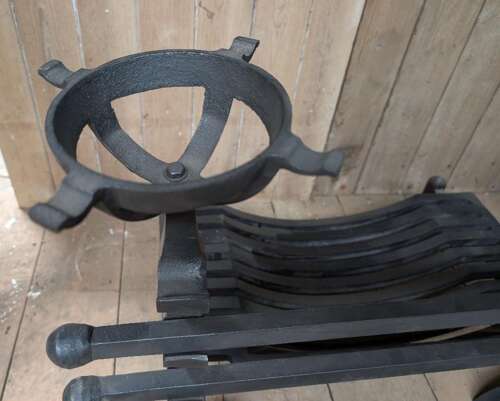 FB0189 A RECLAIMED CAST IRON SWANS NEST FIRE BASKET & LARGE FIRE DOGS