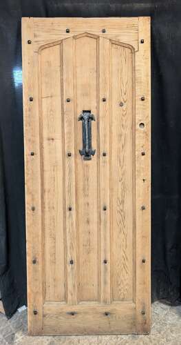 DE1047 RECLAIMED STRIPPED OAK GOTHIC STYLE EXTERNAL / FRONT DOOR