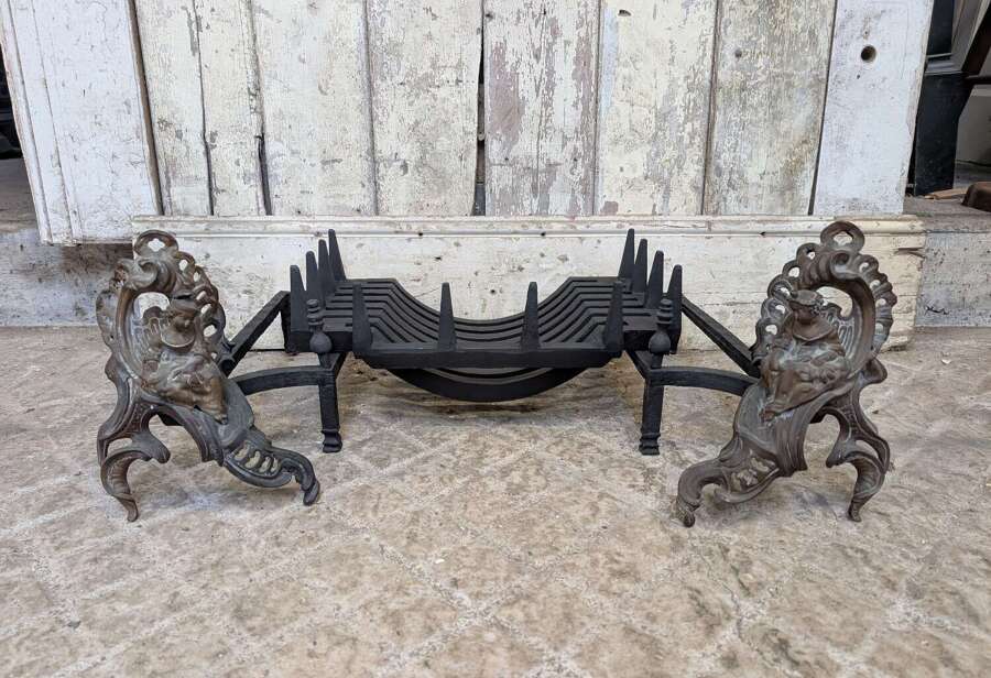 FB0193 A RECLAIMED CAST IRON SWANS NEST FIRE BASKET & FRENCH BRASS FIRE DOGS