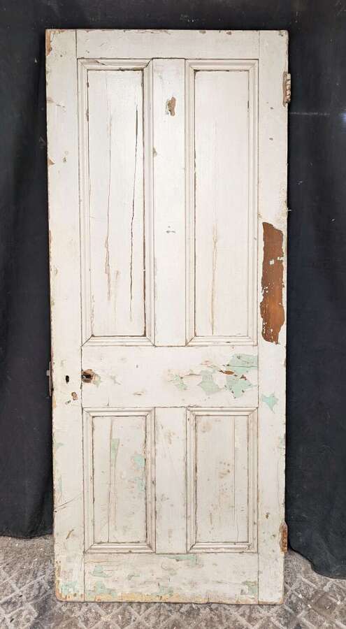 DI1060 A RECLAIMED PAINTED PINE FOUR PANEL INTERNAL DOOR