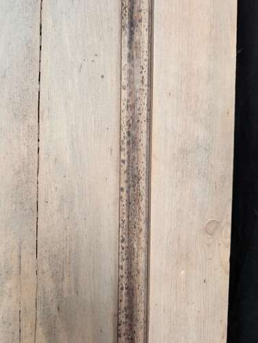 DI1061 A RECLAIMED STRIPPED PINE FOUR PANEL INTERNAL DOOR